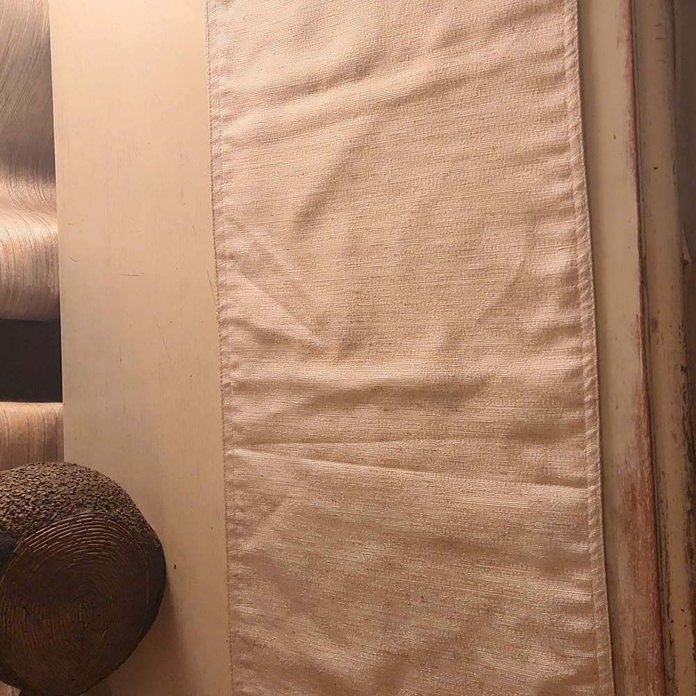 Reversible Table Runner - Picture 2 of 2